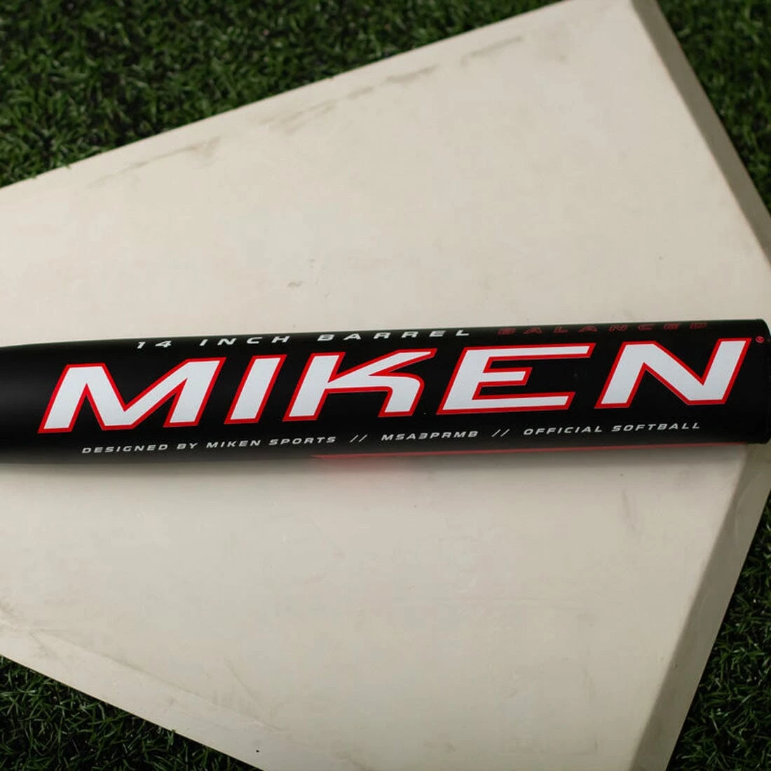 2023 Miken Freak Primo Balanced 14" USA Slowpitch Softball Bat: MSA3PRMB 5 2023 Miken Freak Primo Balanced 14" USA Slowpitch Softball Bat: MSA3PRMB - Image 3